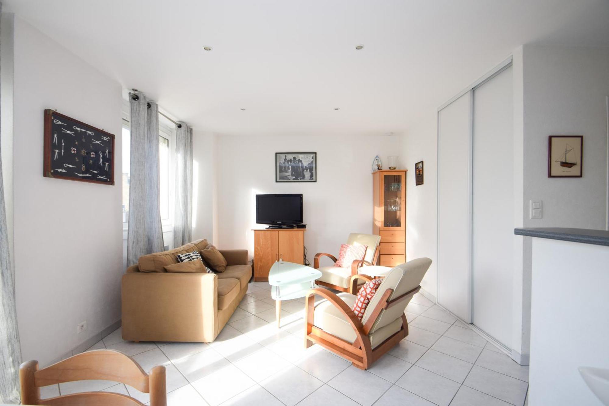 Appt 2 Pieces Confort 3 Pers Au Pied De La Plage Vacances Sans Voiture دينار المظهر الخارجي الصورة